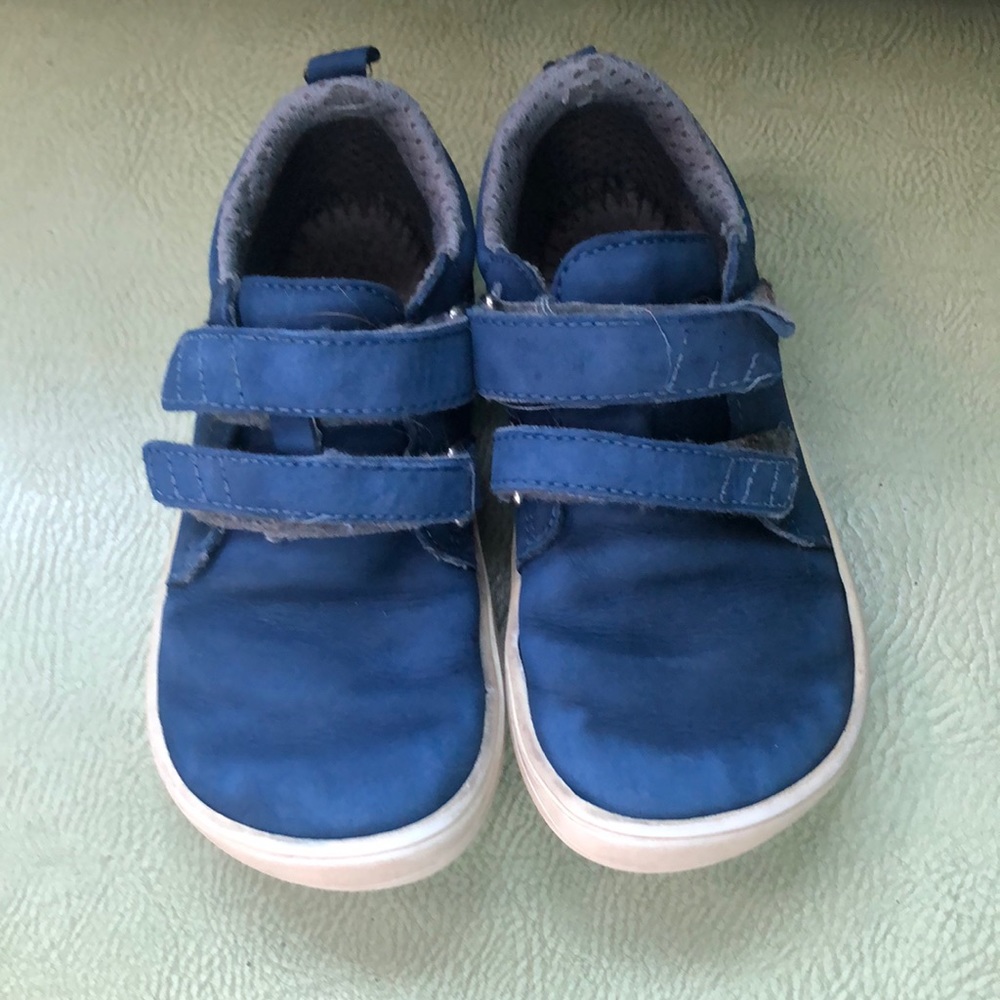 Be Lenka size 28